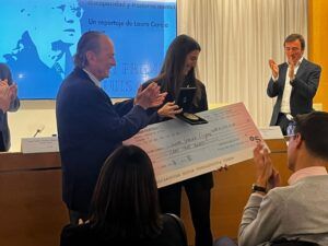 Lee más sobre el artículo Acto de entrega a Laura García del Premio Gago 2024
