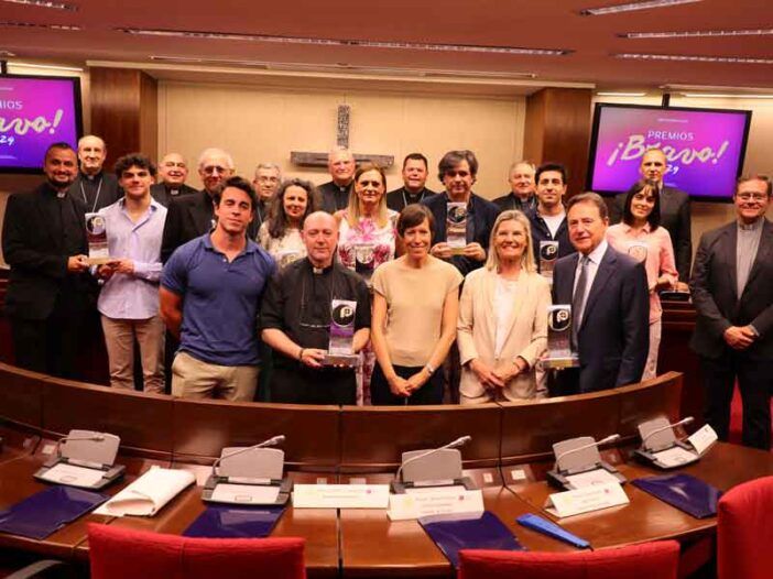 En este momento estás viendo La CECS entrega los Premios ¡Bravo! 2024
