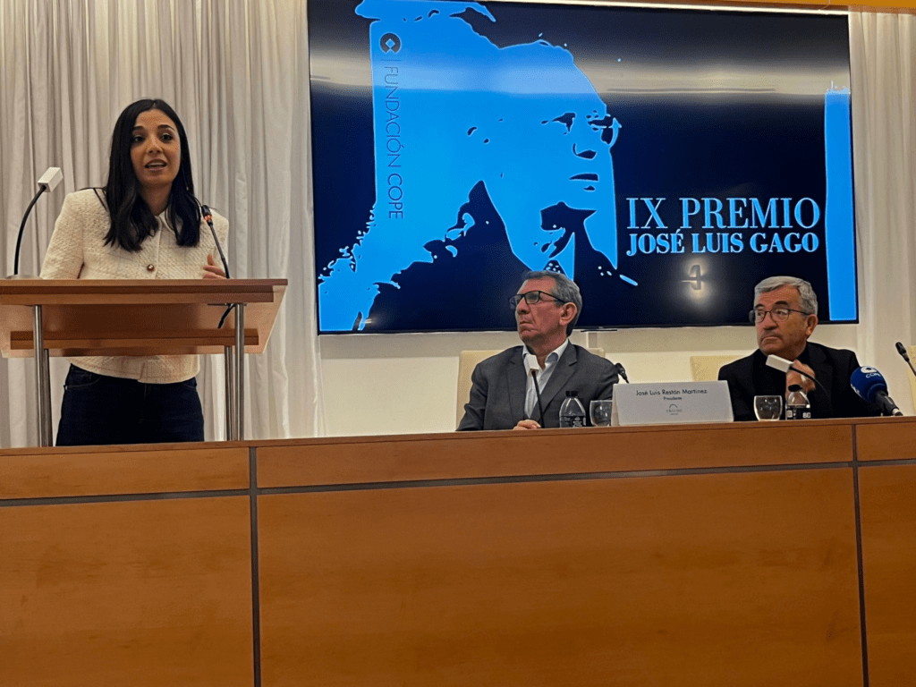 En este momento estás viendo Acto de entrega del Premio José Luis Gago a Silvia Martínez