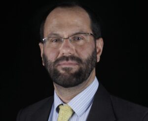 Lee más sobre el artículo Juan Orellana recibe el Premio Cinemanet 2026 de Trayectoria Humanística